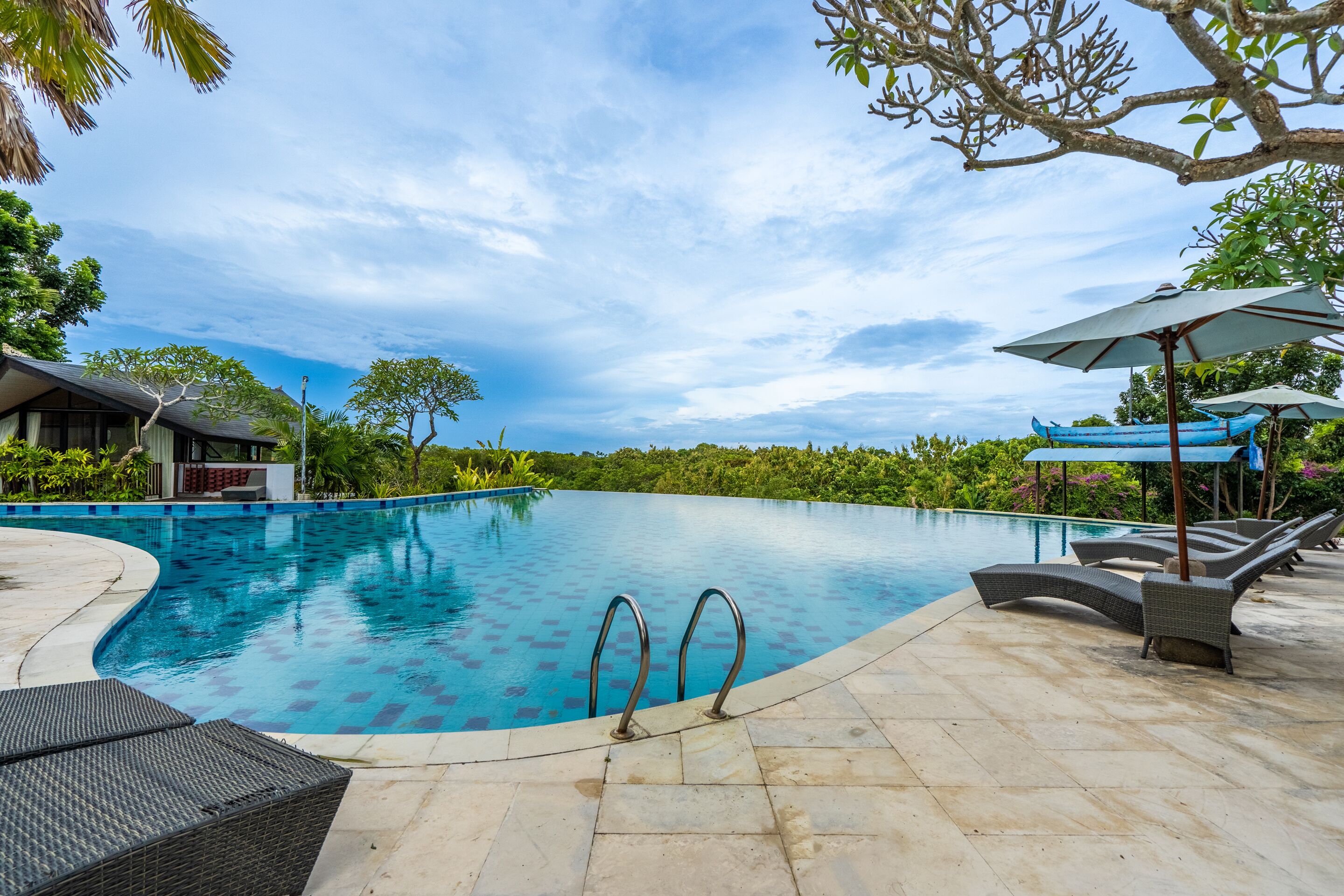 Outdoor pool, sun loungers