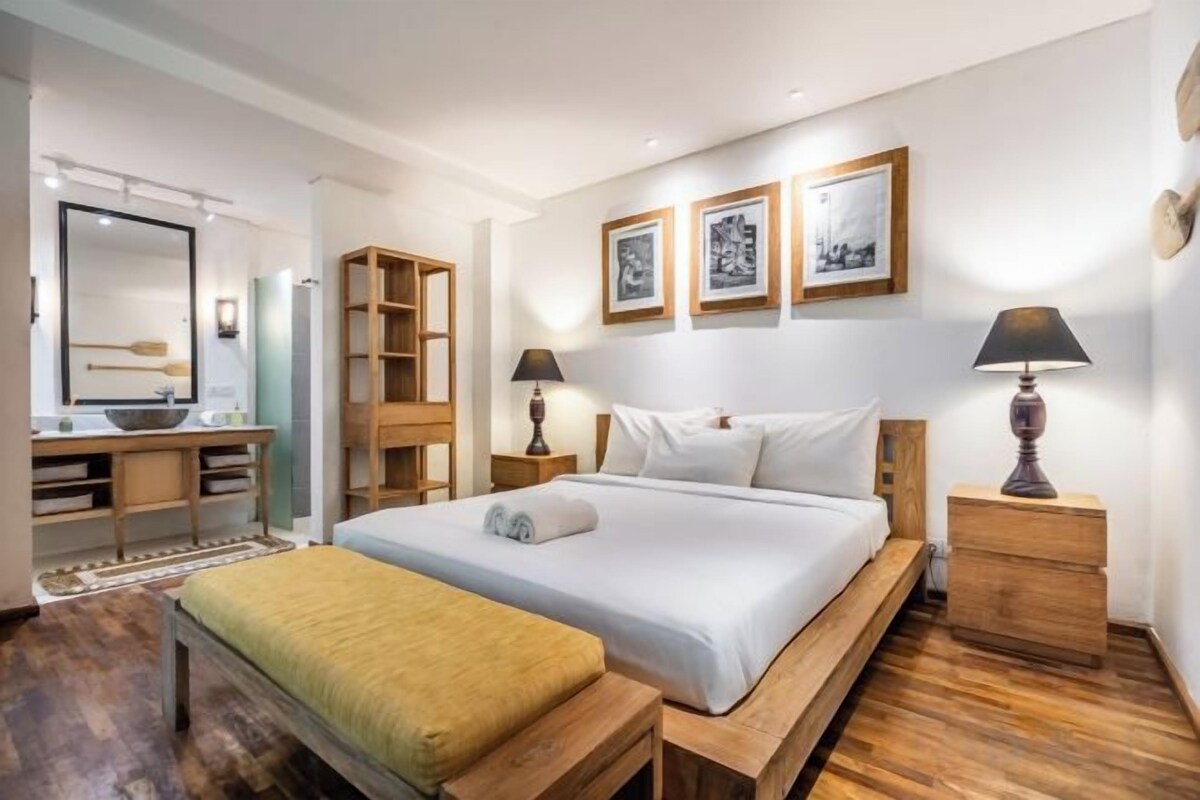 In-room safe, desk, laptop workspace, cots/infant beds