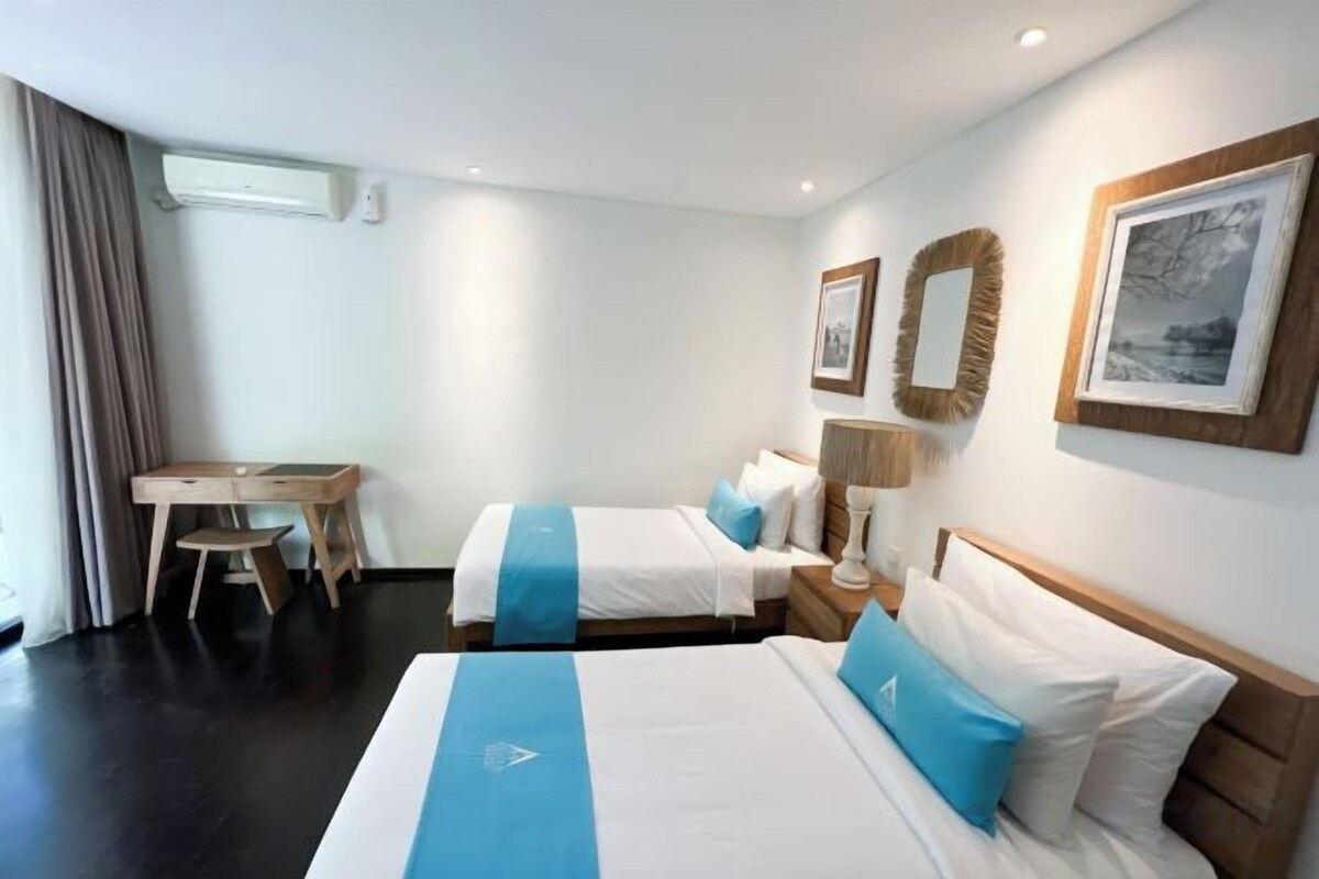 In-room safe, desk, laptop workspace, cots/infant beds