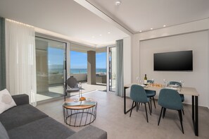 Living area - Ostrakon Suites (Agia Marina)