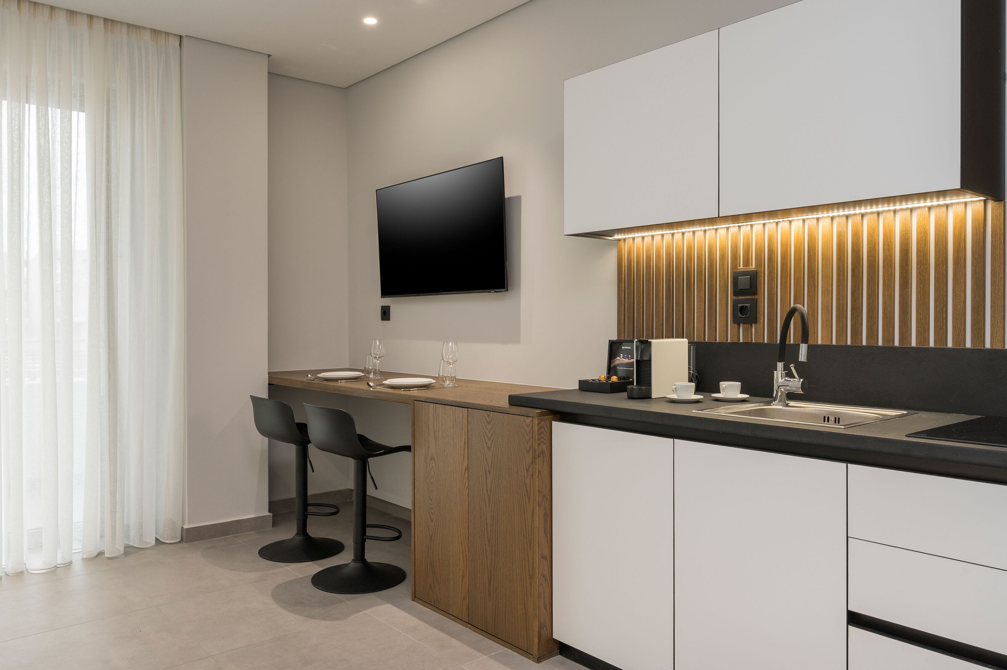 Photo - Ostrakon Suites