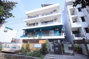 Front of property - Wedlock Hotels (Gurugram)