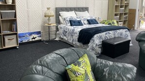 1 dormitorio, tabla de planchar con plancha, cuna de viaje y wifi gratis