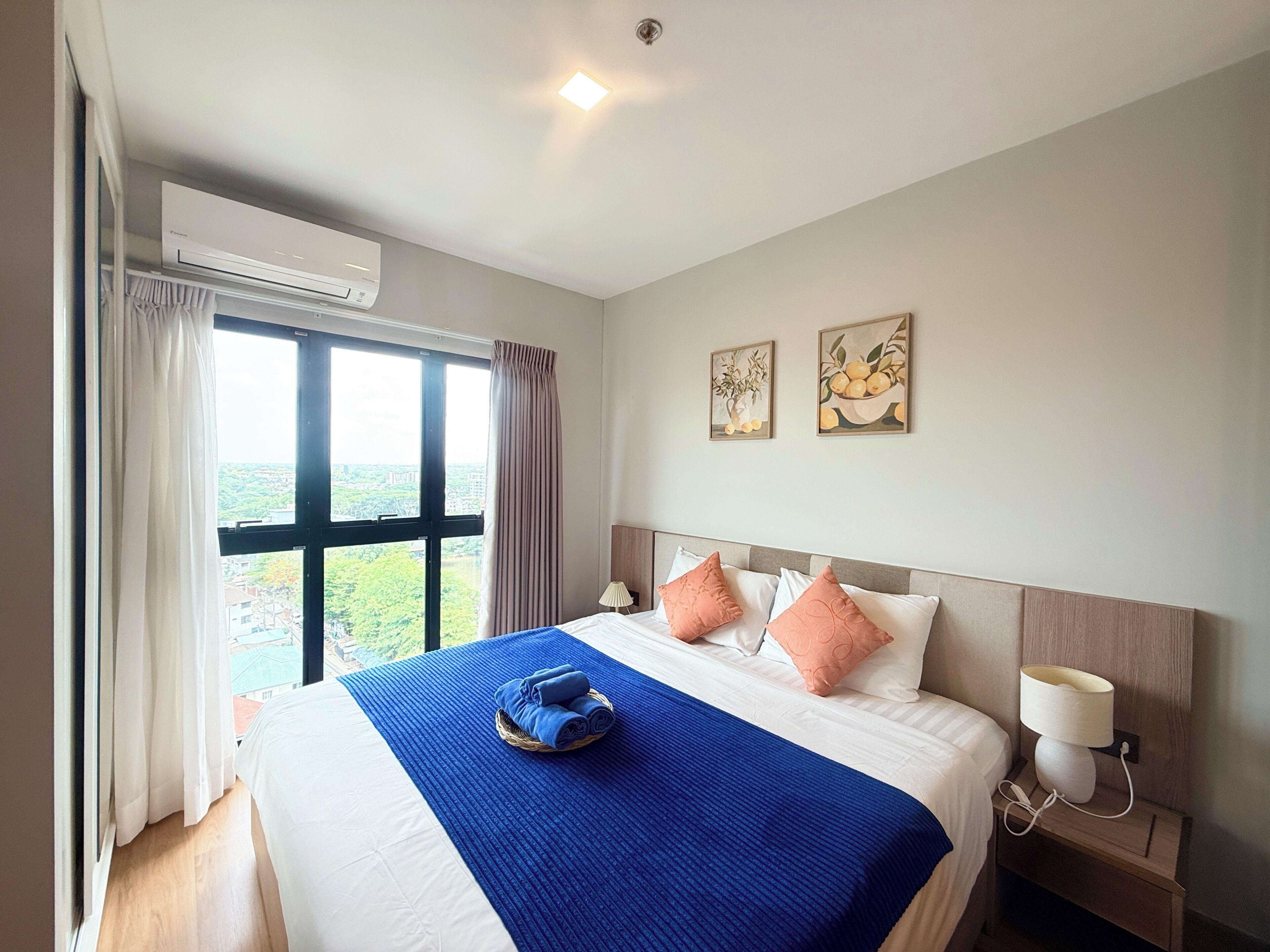 City Condo, 1 Bedroom, Balcony, City View