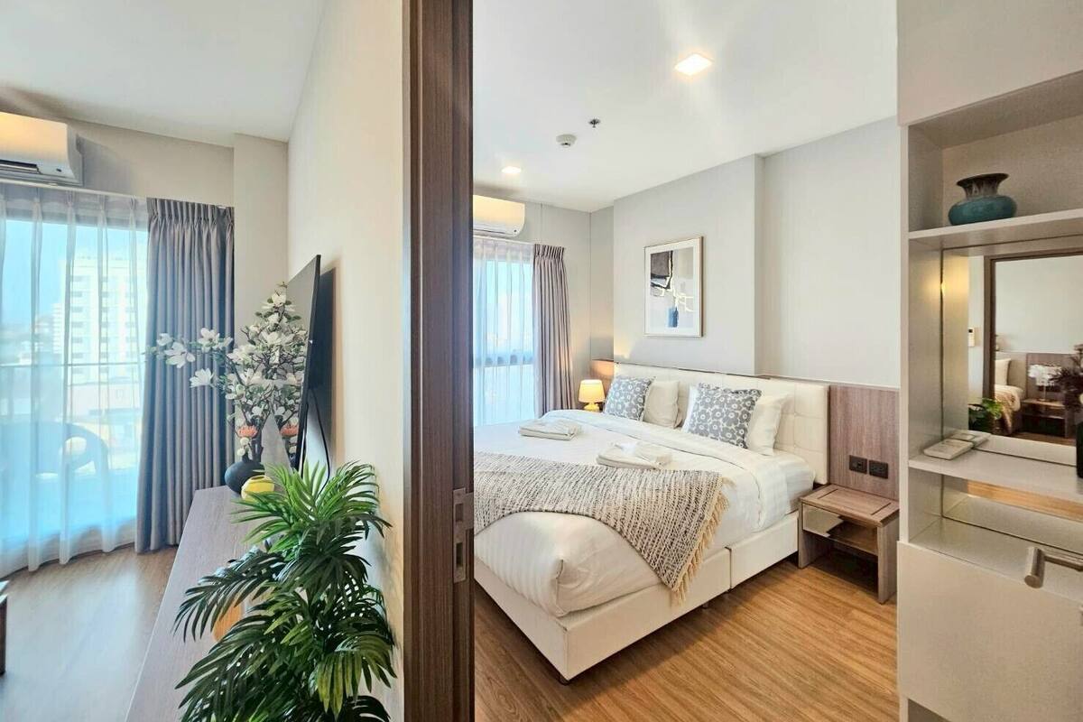 Condo, 3 Bedrooms | Premium bedding, desk, blackout curtains, soundproofing