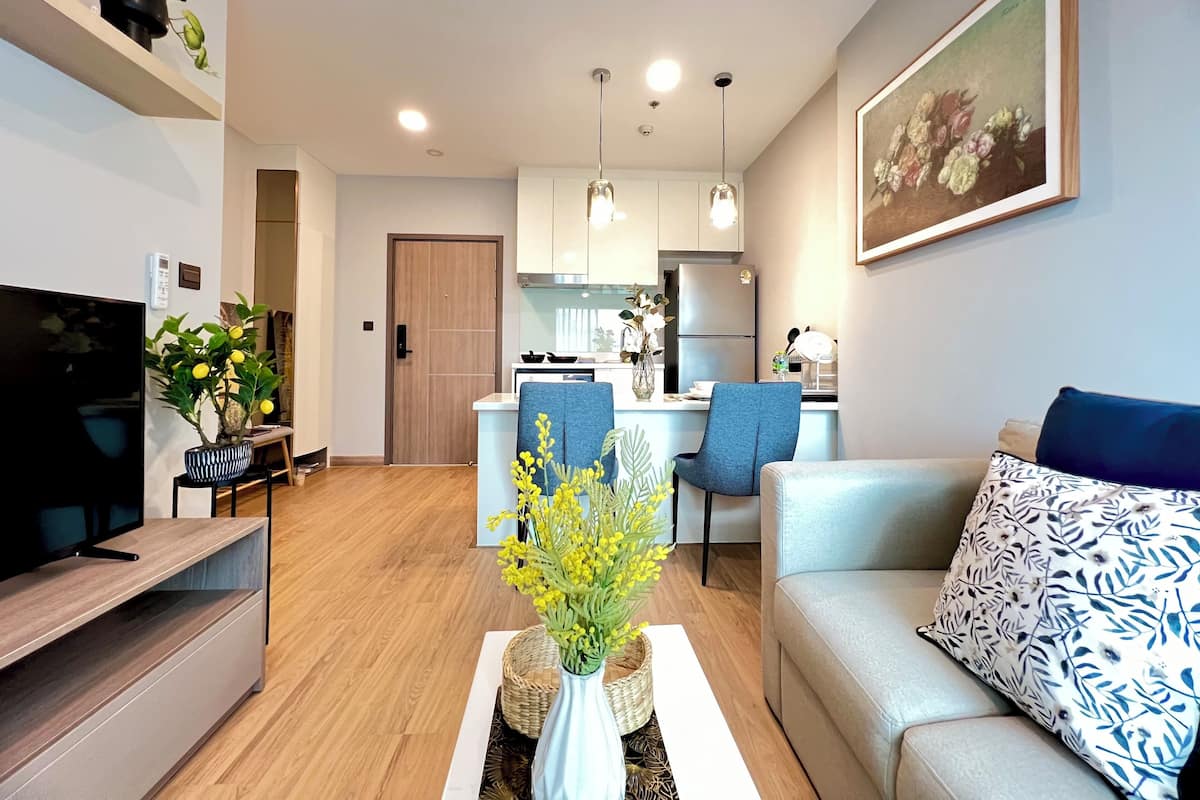 Premium bedding, individually decorated, desk, blackout drapes