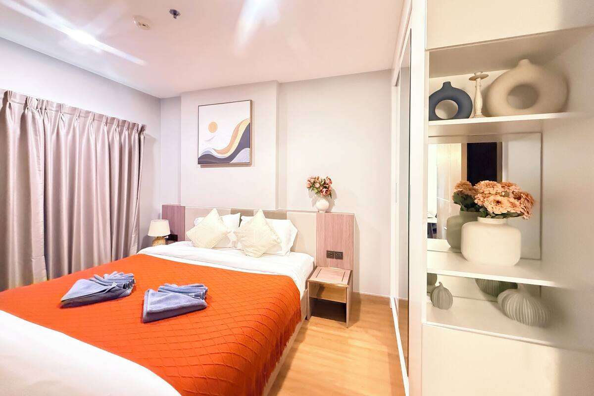 Condo, 2 Bedrooms | Premium bedding, desk, blackout curtains, soundproofing