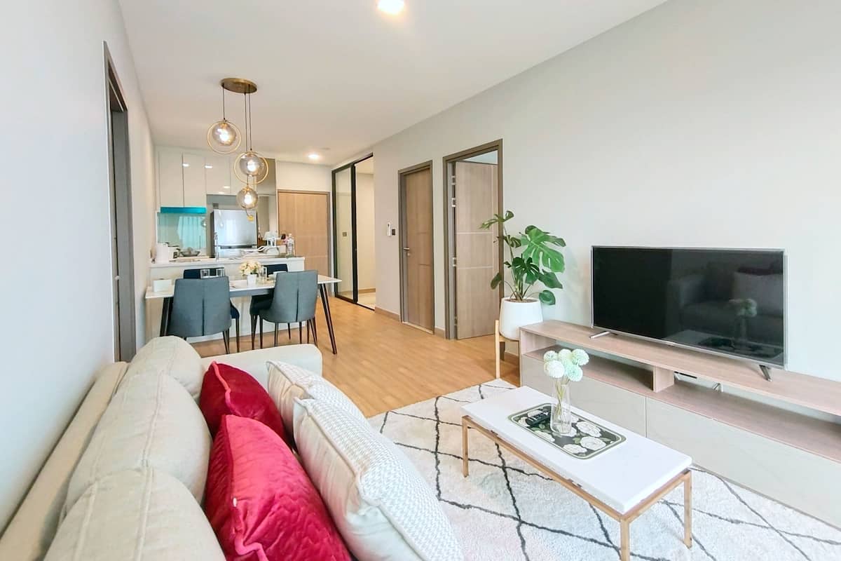 Family Condo, 3 Bedrooms, Balcony, City View