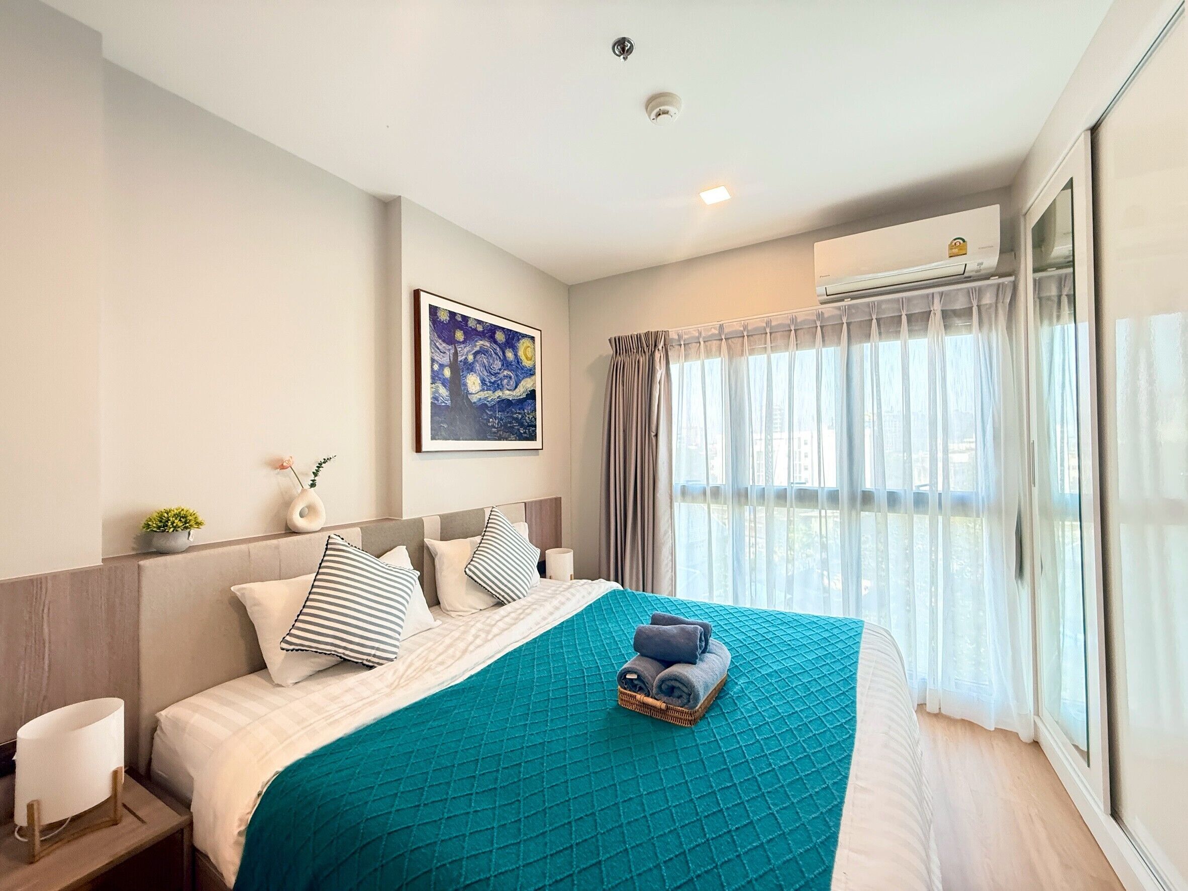 Superior Condo, 1 Bedroom, Balcony, City View