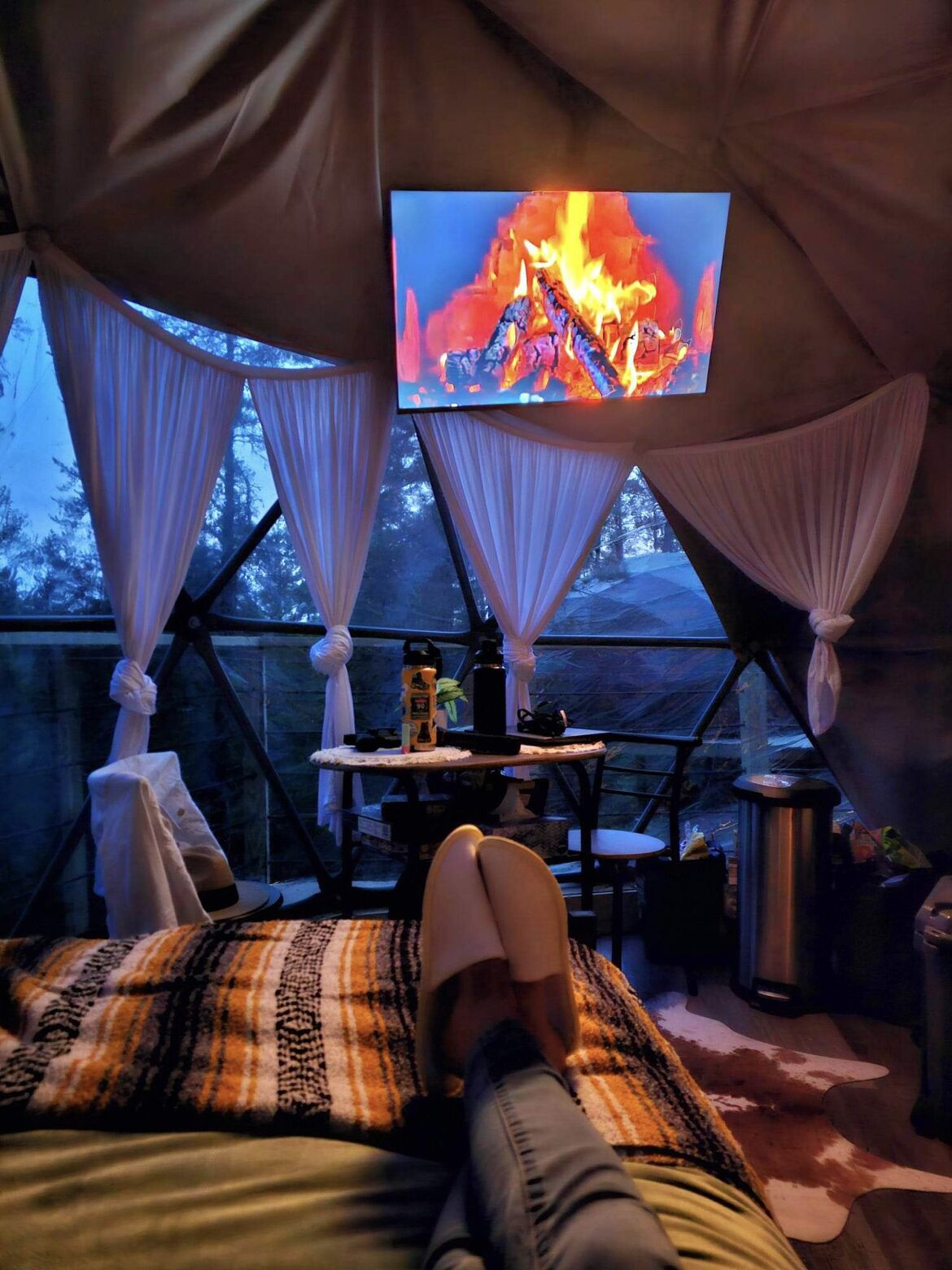 Under the Stars- Glamp Dome