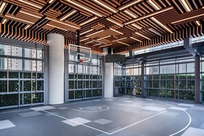 Basketball court - TOWNPLACE WEST KOWLOON (Kowloon)