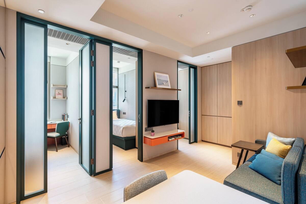 Trio | In-room safe, blackout drapes, iron/ironing board