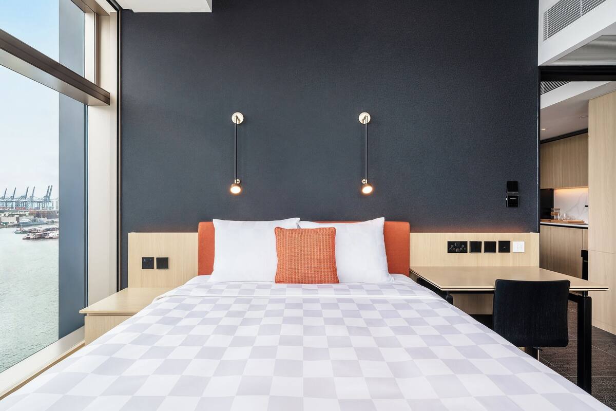 Deluxe Harbour View Two Bedroom | In-room safe, blackout drapes, iron/ironing board