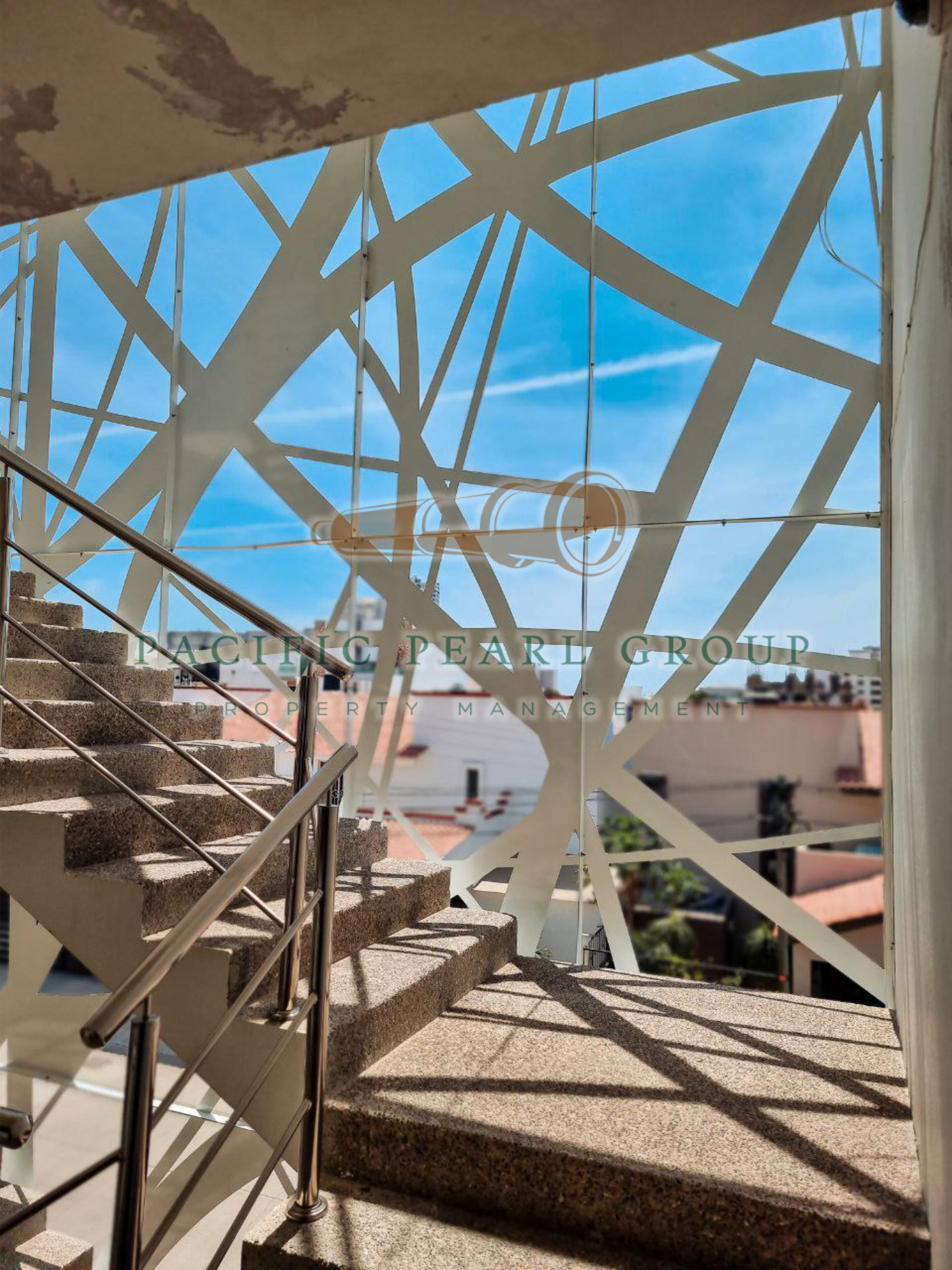 Cozy beach apartment with 24 Hour access Hot Tub!