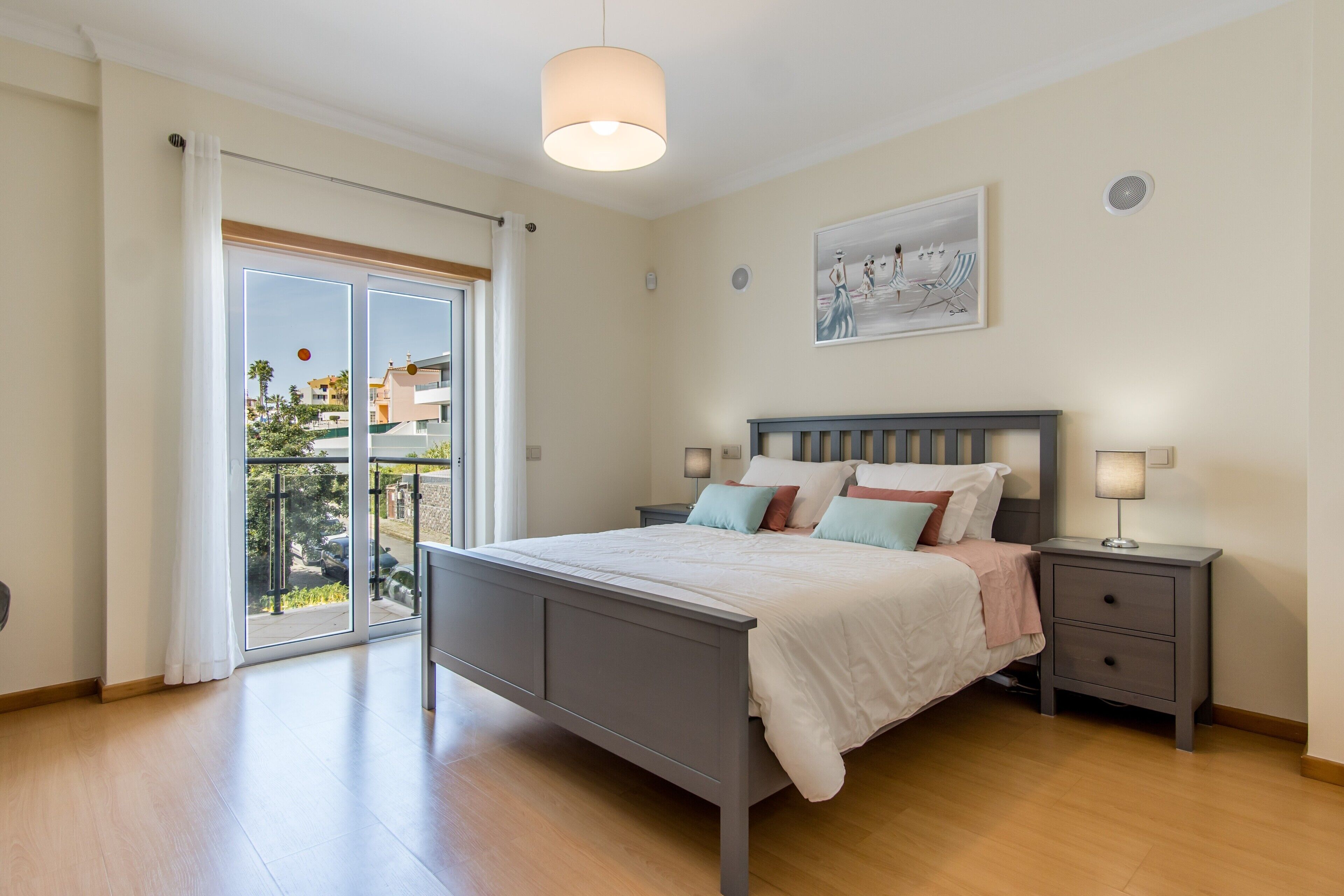 4 chambres, Wi-Fi gratuit, draps fournis