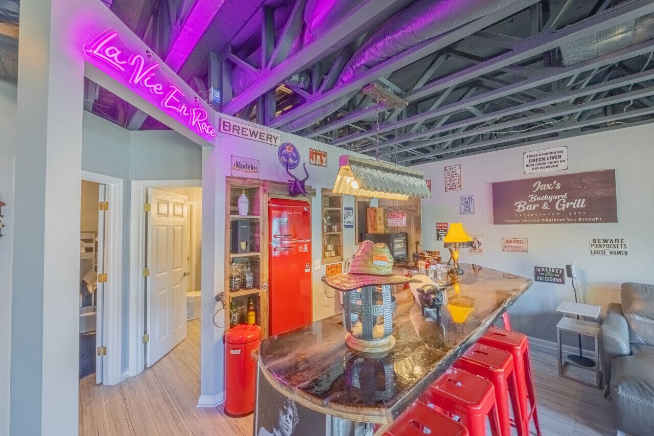 Bar (in der Unterkunft)