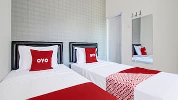 豪華雙床房 | 手提電腦工作空間、免費 Wi-Fi、床單