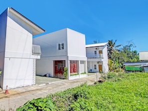 Fachada da propriedade