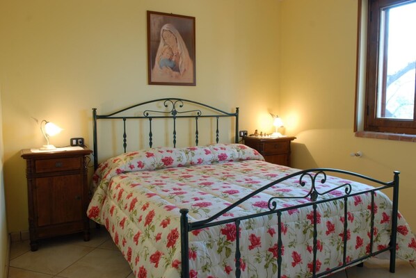 2 bedrooms, Internet, bed sheets