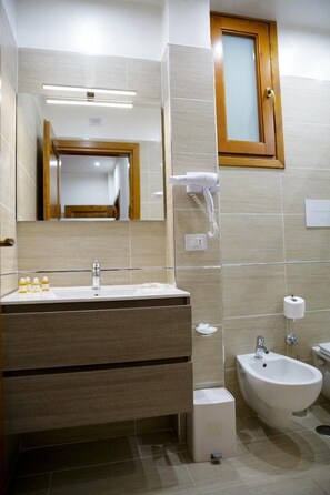 Hair dryer, bathrobes, slippers, towels - Cerasella private hut (STELLA CILENTO)