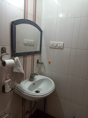 Towels - Luxurious 4 Bedroom Entire Apartment (Hyderabad)