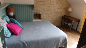 4 bedrooms, WiFi - Jolie Maison Bretonne (Kersaint en Landunvez)