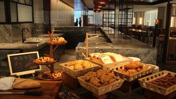 Daily buffet breakfast for a fee