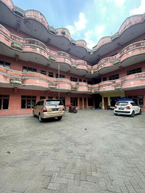 Fachada da propriedade