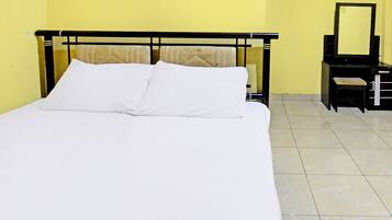 Free WiFi, bed sheets