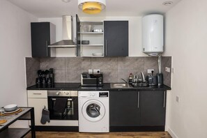 Leilighet, flere senger | Eget kjøkken | Kjøleskap, mikrobølgeovn, ovn og kokeplater