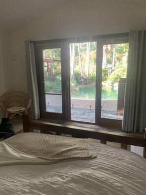 5 bedrooms, iron/ironing board, travel cot, free WiFi