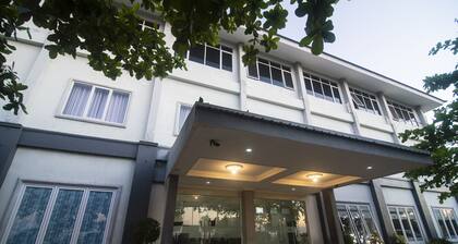 Collection O 1401 Hotel MayaNearKetapang Satu Beach