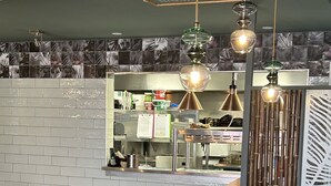 Restaurant - Rooms at 73  (Waterlooville)