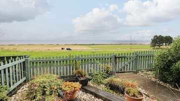 Cottage | Property grounds