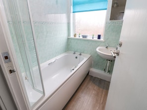 Shower - Sea View Cottage (South Shields)