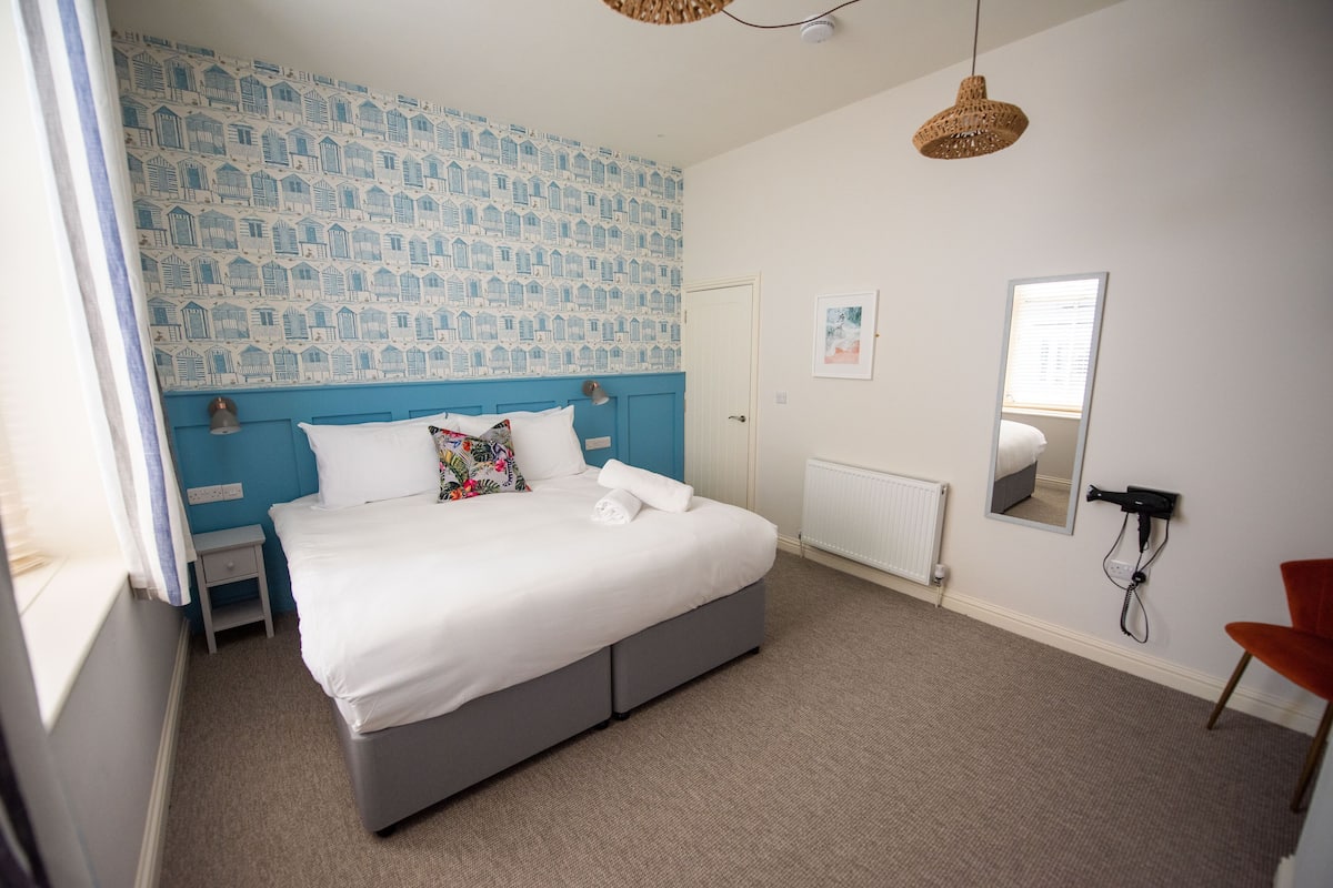 Premier Double or Twin Room | Egyptian cotton sheets, premium bedding, pillowtop beds, soundproofing
