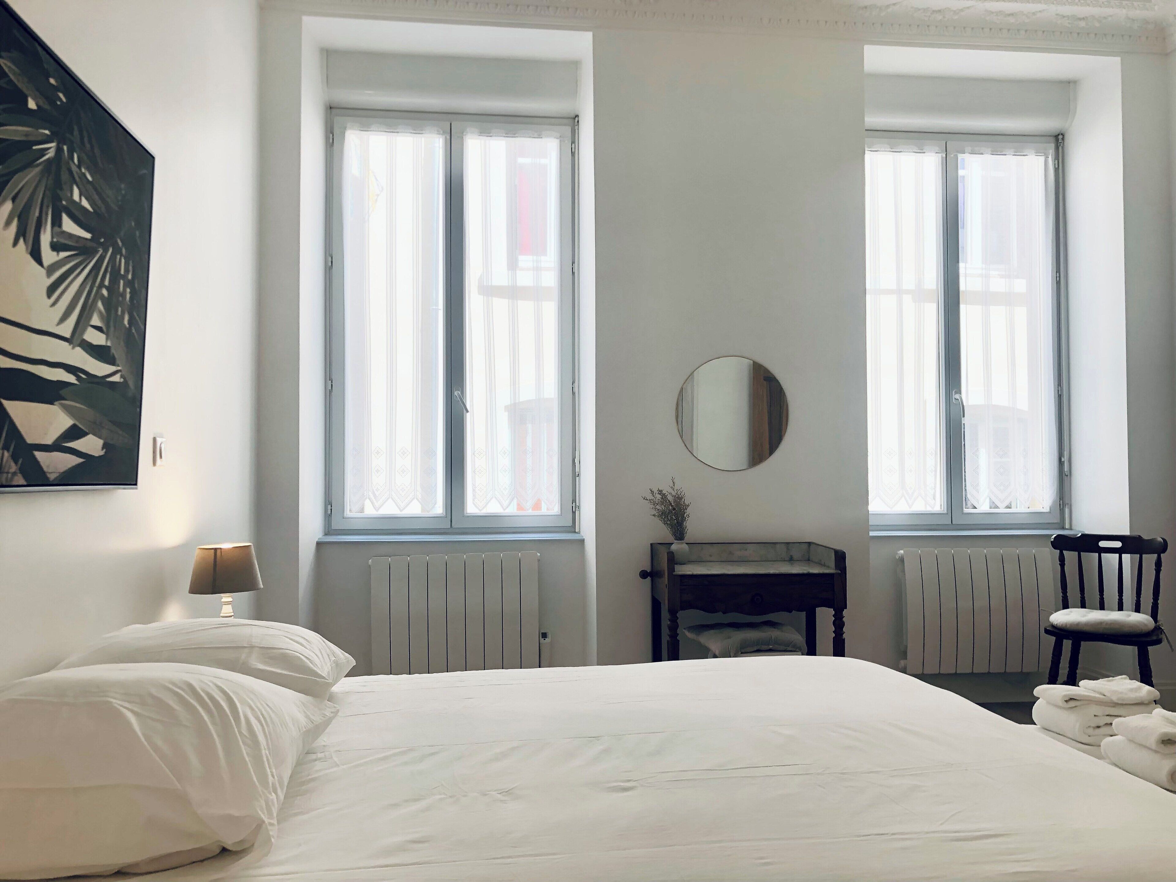 1 Schlafzimmer, Schreibtisch, Bügeleisen/Bügelbrett, Reisekinderbett