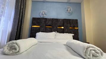 Apartment | 2 bedrooms, iron/ironing board, free WiFi, bed sheets