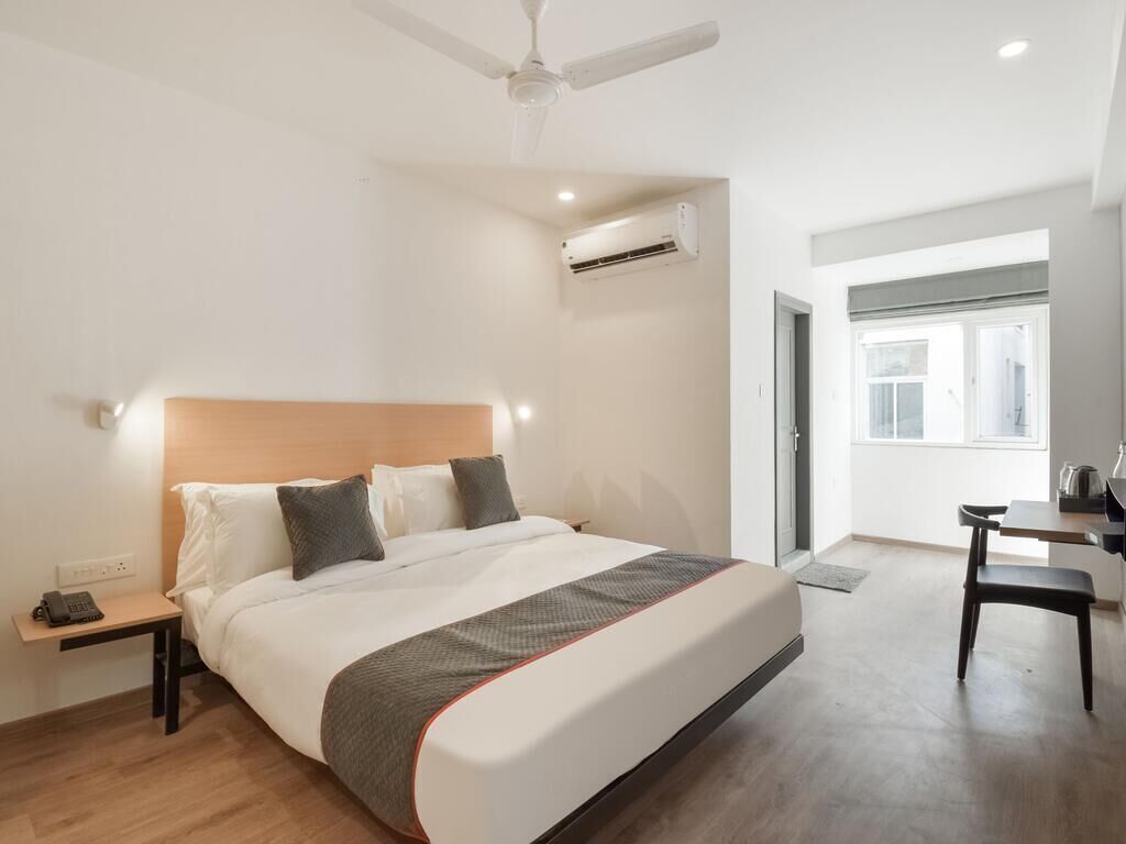 Premium bedding, desk, free WiFi, bed sheets