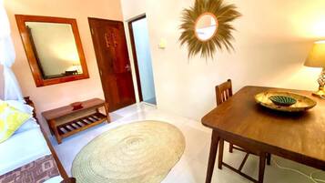Deluxe Double Room | Desk, laptop workspace, free WiFi, bed sheets