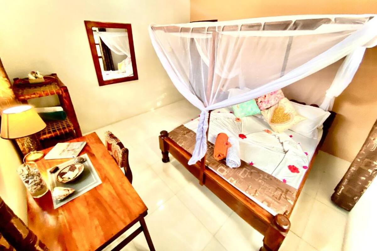 Comfort Double Room | Desk, laptop workspace, free WiFi, bed sheets