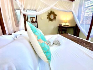 Deluxe Double Room | Desk, laptop workspace, free WiFi, bed sheets - Villa Orchid Beach Guest House (Bwejuu)