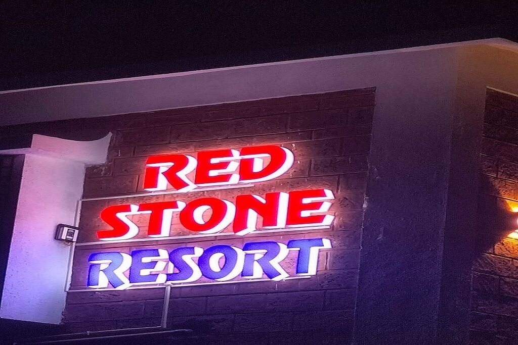 Red Stone Resort
