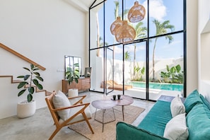 Superior Villa | Living room