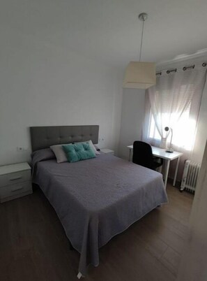 3 makuuhuonetta, vuodevaatteet