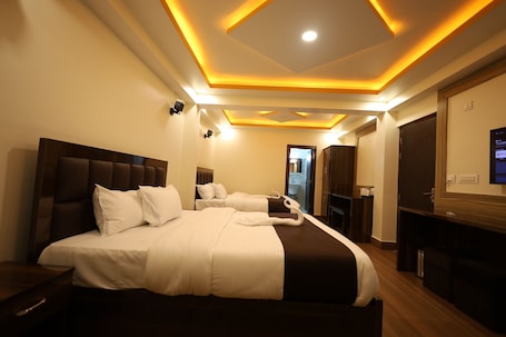 Family Room | Free WiFi, bed sheets. Sikkim Sarovar