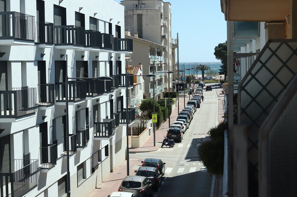 Apartamento a 100 Metros de la Playa!