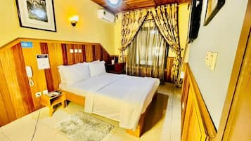 Premium Single Room | Egyptian cotton sheets, premium bedding, down comforters