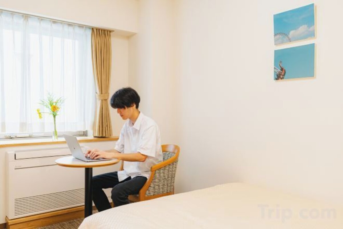 In-room safe, desk, laptop workspace, blackout drapes