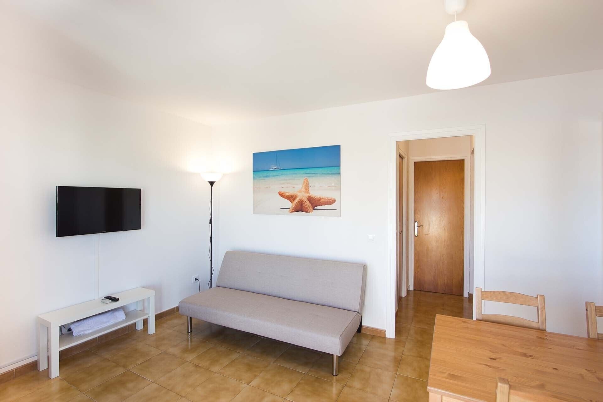 Apartment, 2 Bedrooms, Terrace, Ground Floor | Living room